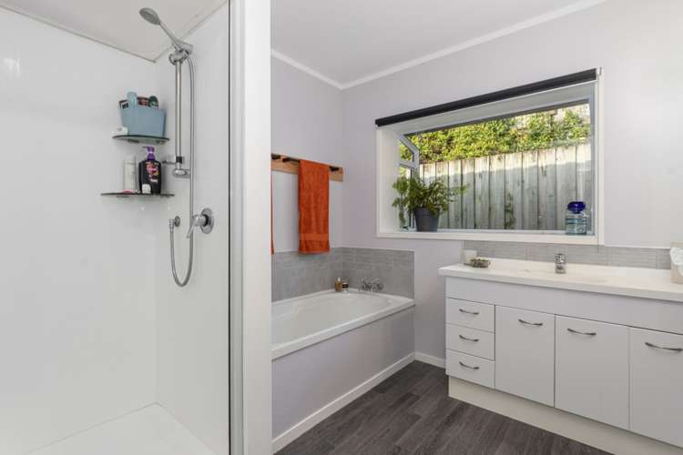 27 Takapu Street Matua_11