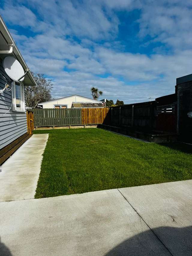 616A Queen Street East Levin_3