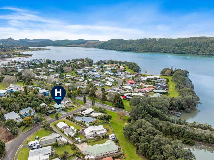 109 Waireka Place Whangamata_24