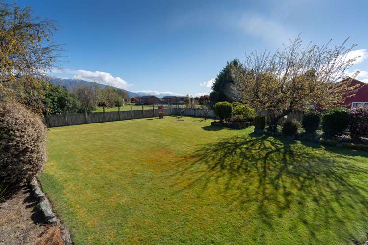 44 Howden Street Te Anau_20