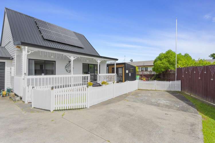 2/24 Leven Lane Totara Heights_15