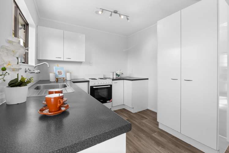 8B Latham Avenue Pakuranga_10