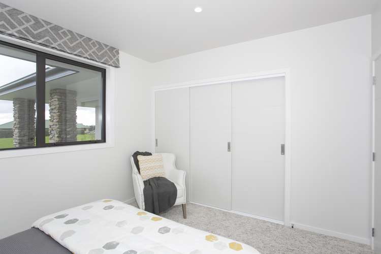 156 Pacific Drive Fitzherbert_15