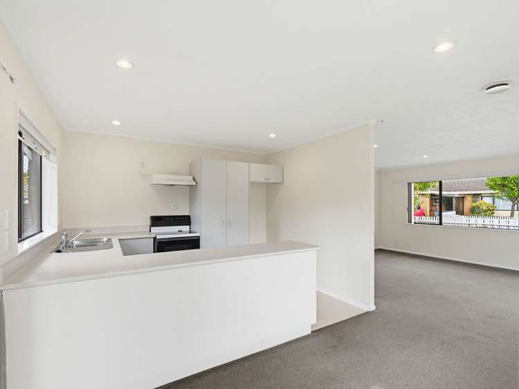 6/39 Swanson Road Henderson_10