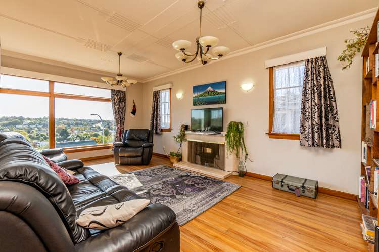 16 June Street Highfield_11