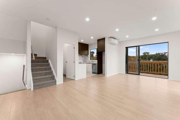 Johns Creek Crescent Silverdale_3