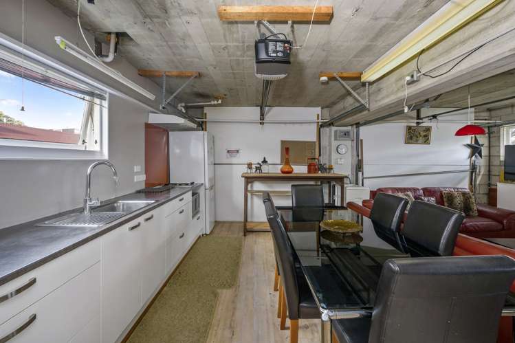 25 Kerswell Terrace Tihiotonga_24