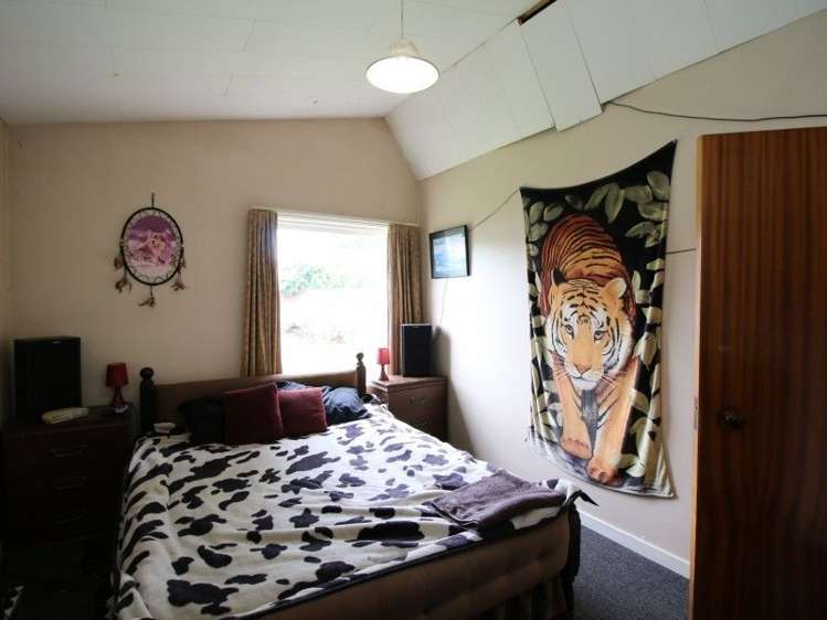 127 Middle Road Allenton_13