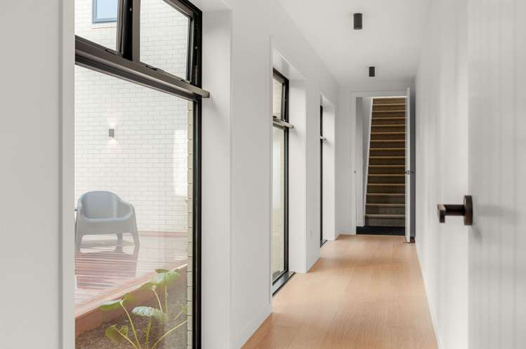 27 Kauri Point Drive Rototuna North_33