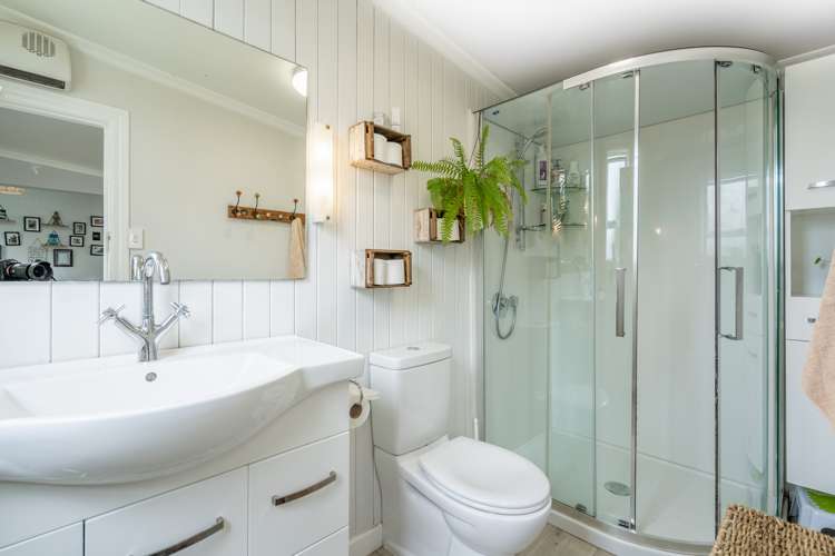 10 Whitelaw Road Waianiwa_12