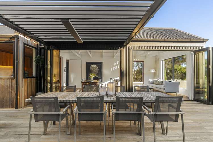 6 Queens Drive Oneroa_8