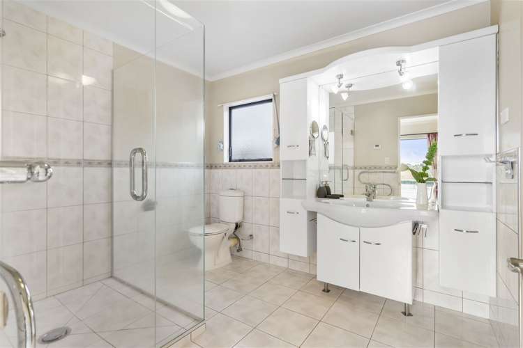 17 San Valentino Drive Henderson_18