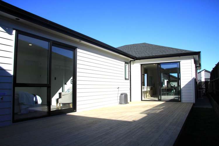 14 Matahae Crescent Wainui_16