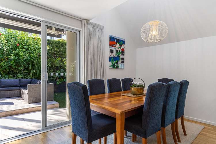 6A Sarsfield Street 1685_6