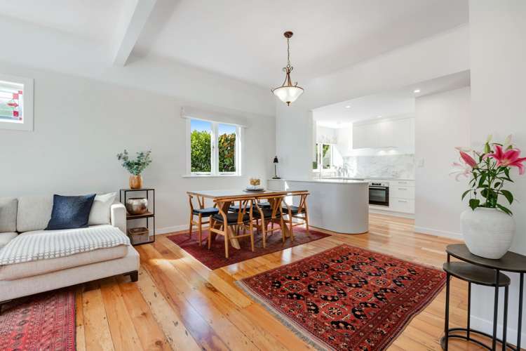 65 Vipond Road Stanmore Bay_17