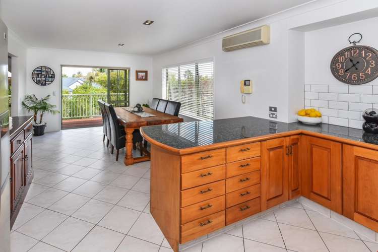 9 Flora Place Wattle Downs_13