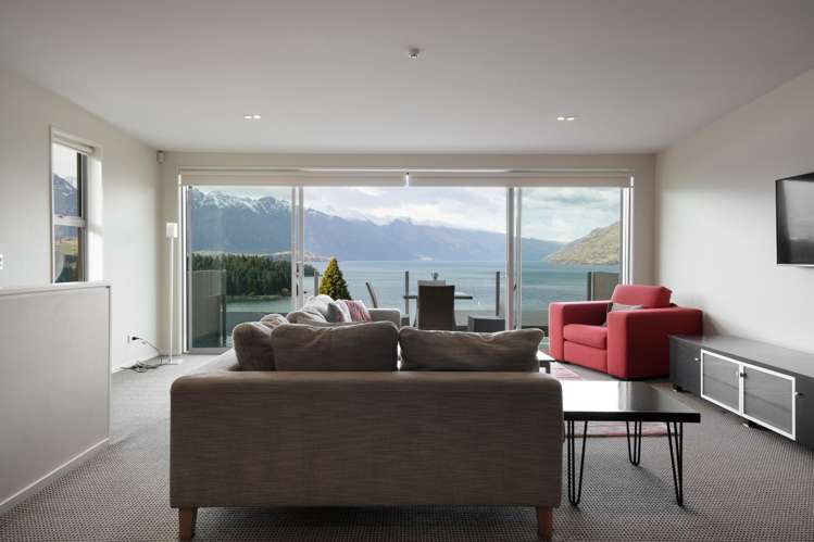 Unit 1 LakeRidge Apts, 51 Thompson Street Queenstown_5