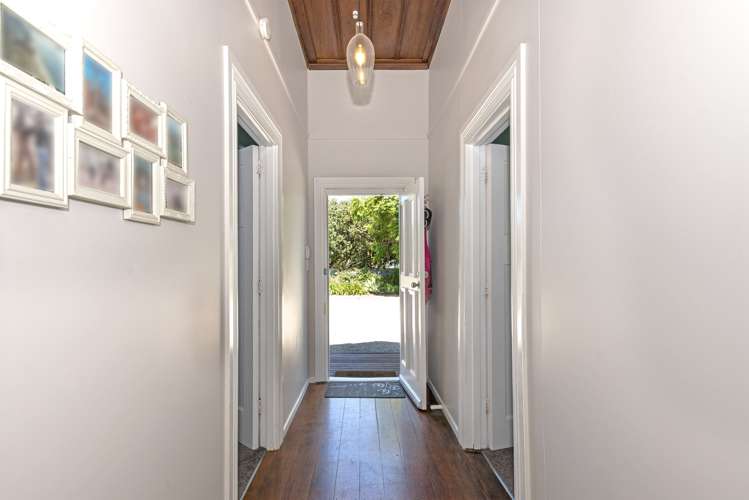 34 De Lautour Road Inner Kaiti_15