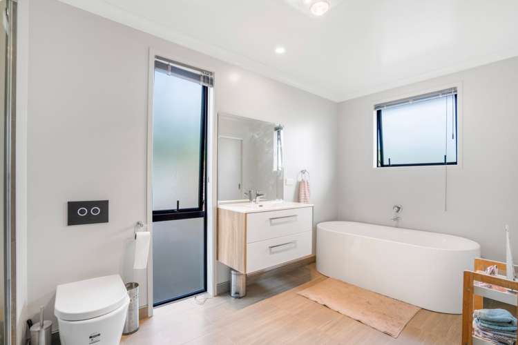 4 Matahehe Lane Tinopai_25