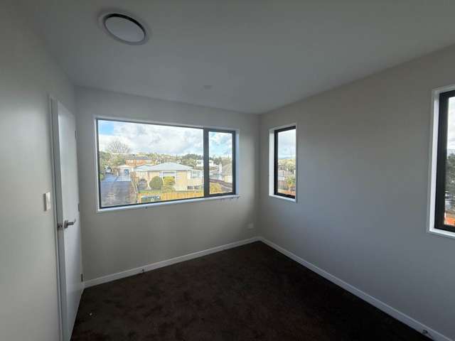 H/22 Kaikoura Street Henderson_3