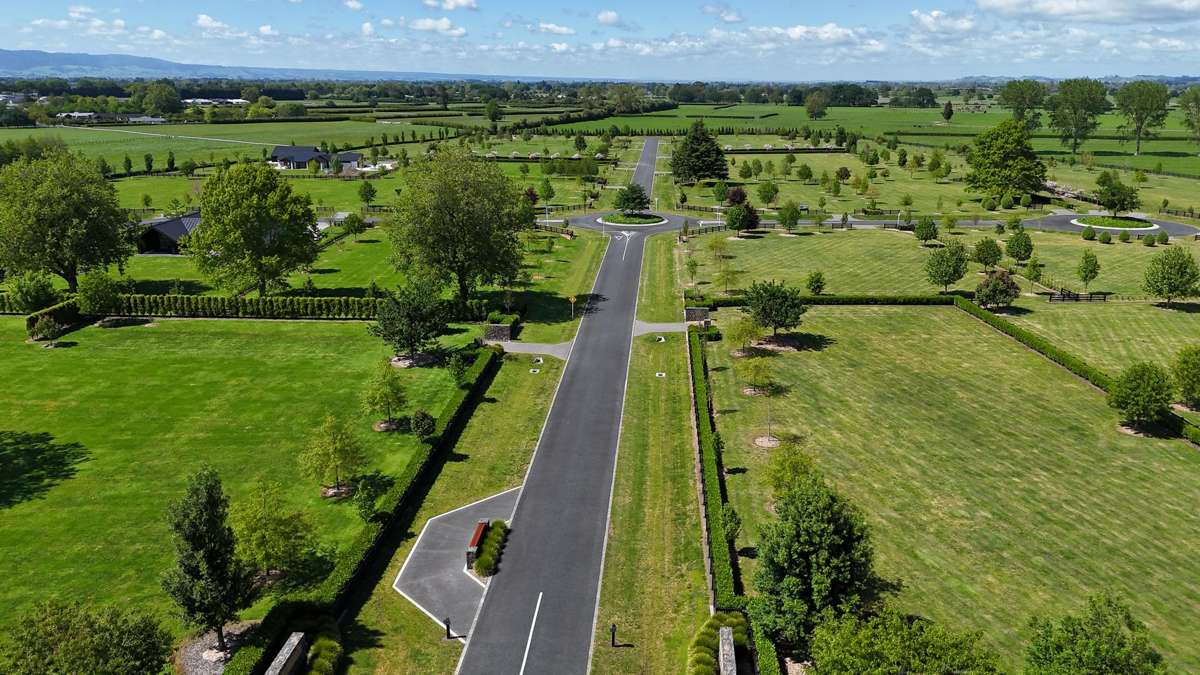 - Highgrove Station Road_2