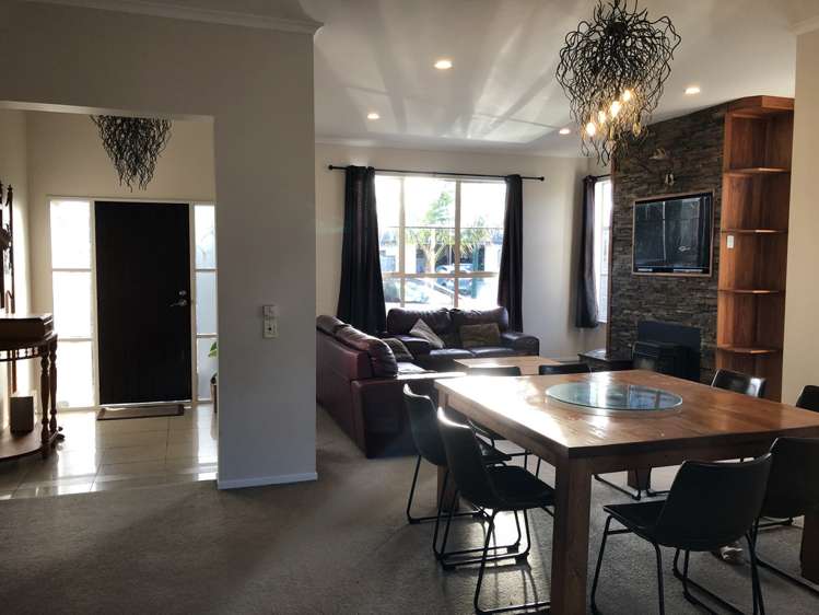 121 Pine Harbour Parade Beachlands_5