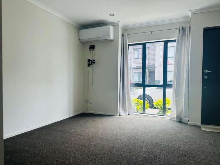 9/4 Wallson Crescent Wiri_3