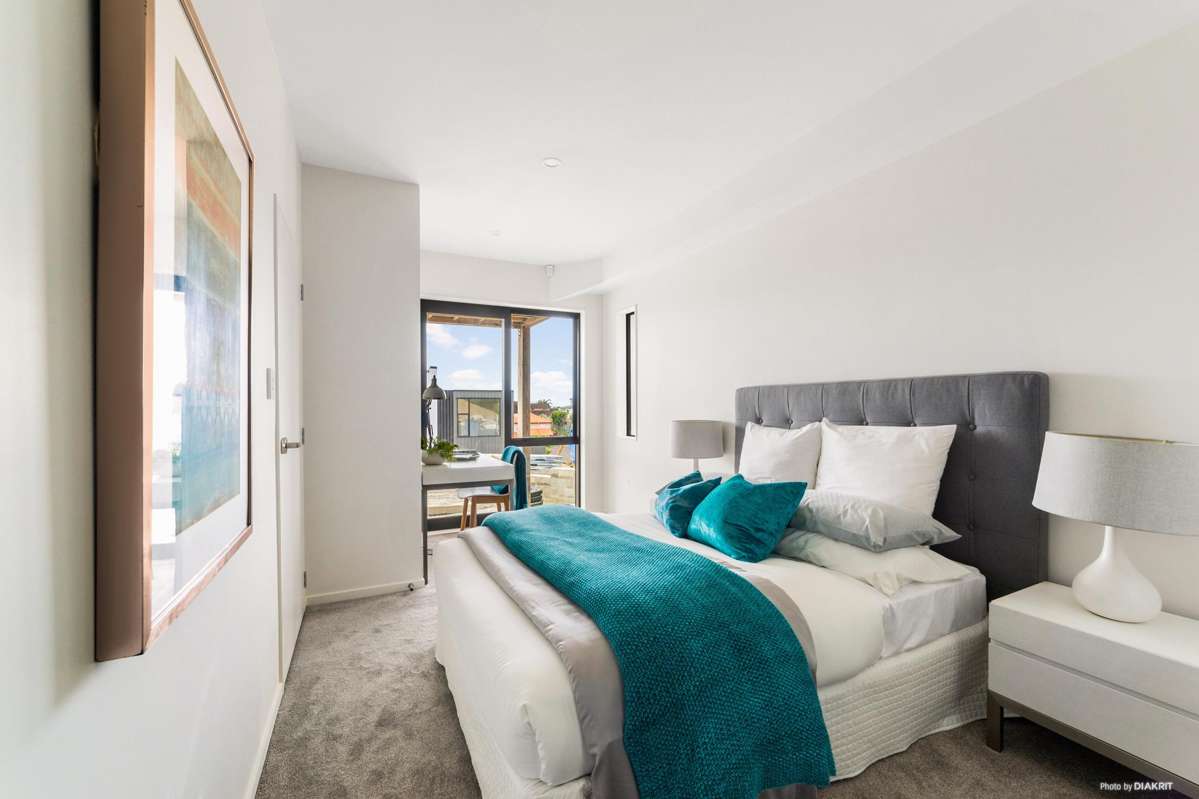 1/735 East Coast Road_1