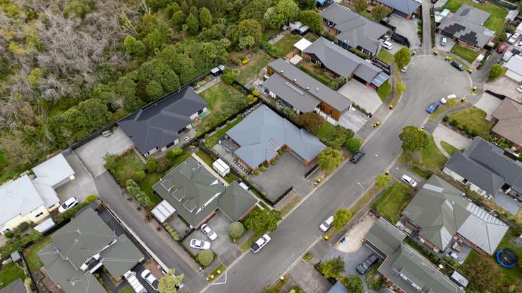 81 Chartwell Street Burwood_35