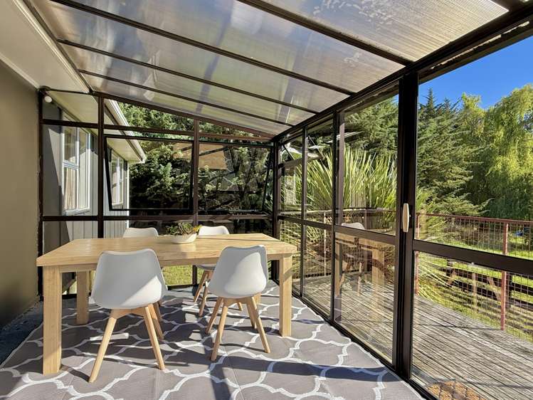 34 Earthquake Road_5