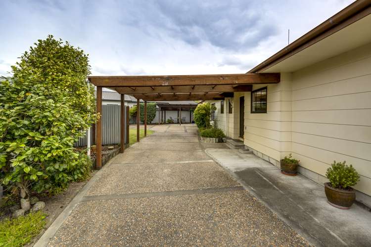 17 Jeffares Place Taradale_17