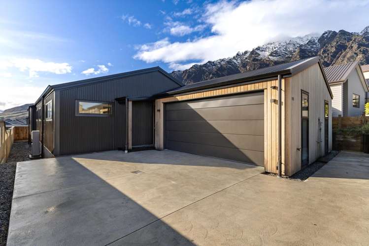 12 Till Street Jacks Point_9