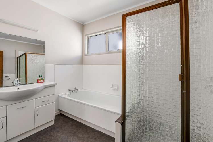 8 Cammish Lane Orewa_9