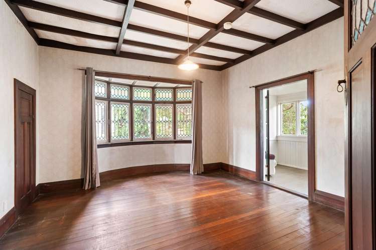 54 Lloyd Avenue Mount Albert_11