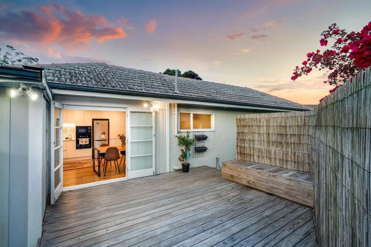 1/75 Atkinson Road Titirangi_18