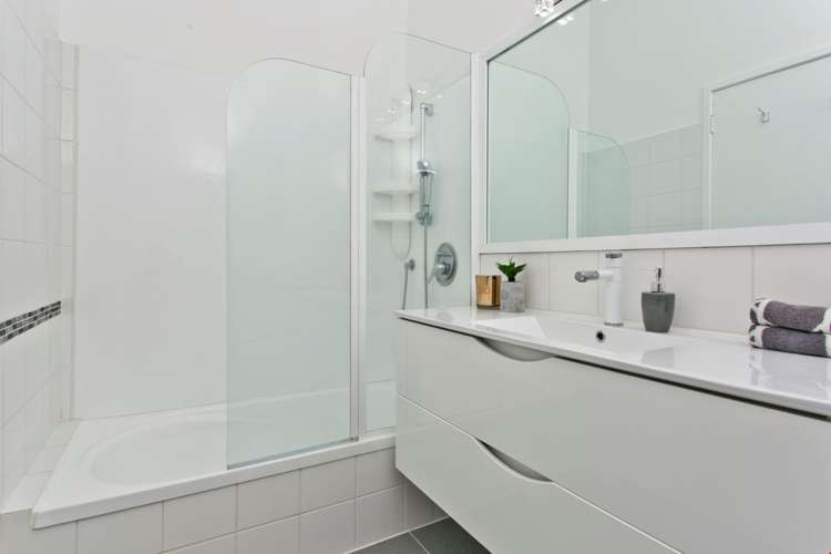 2a/68 Mokoia Road Birkenhead_12