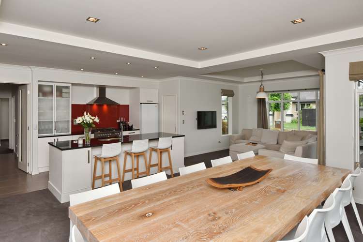 17 Springbrook Lane Northwood_2