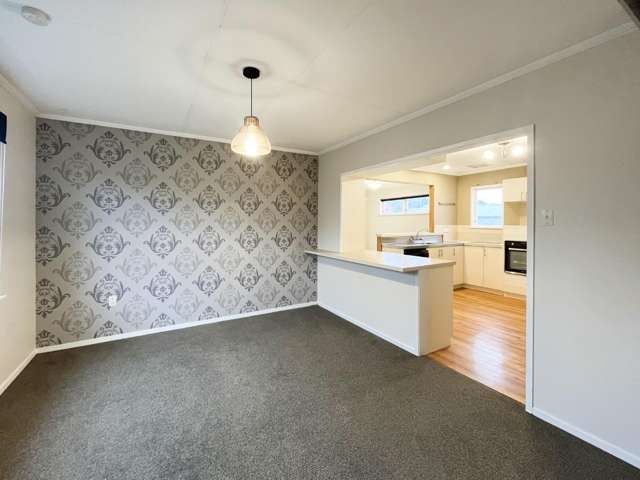 9 Leslie Avenue 10922_1