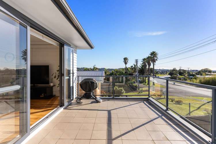 762 East Coast Road Oteha_17