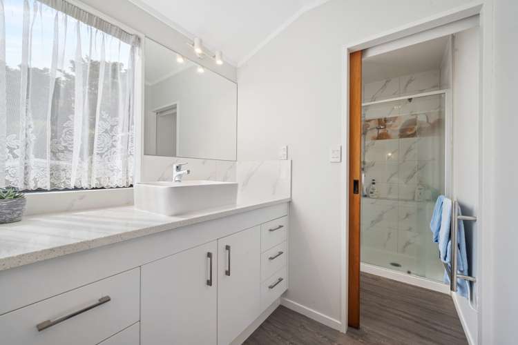 14 Hakea Place Totara Heights_18