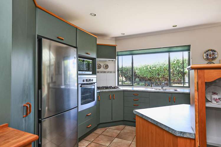 24 Brompton Drive Taradale_9