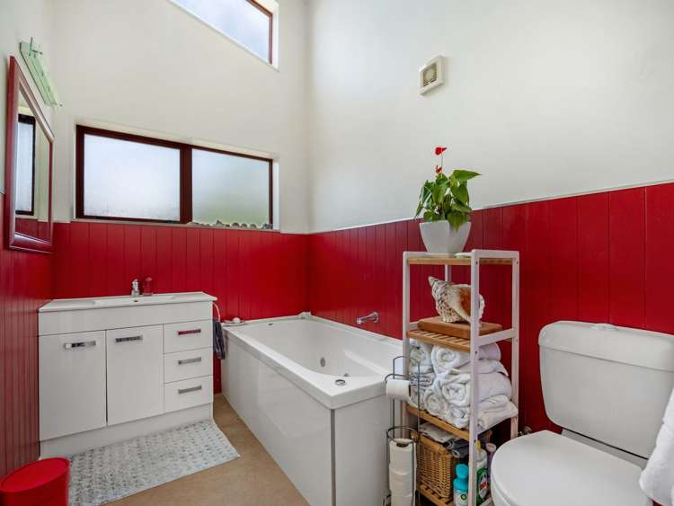 1 Taipari Street Ohope_13