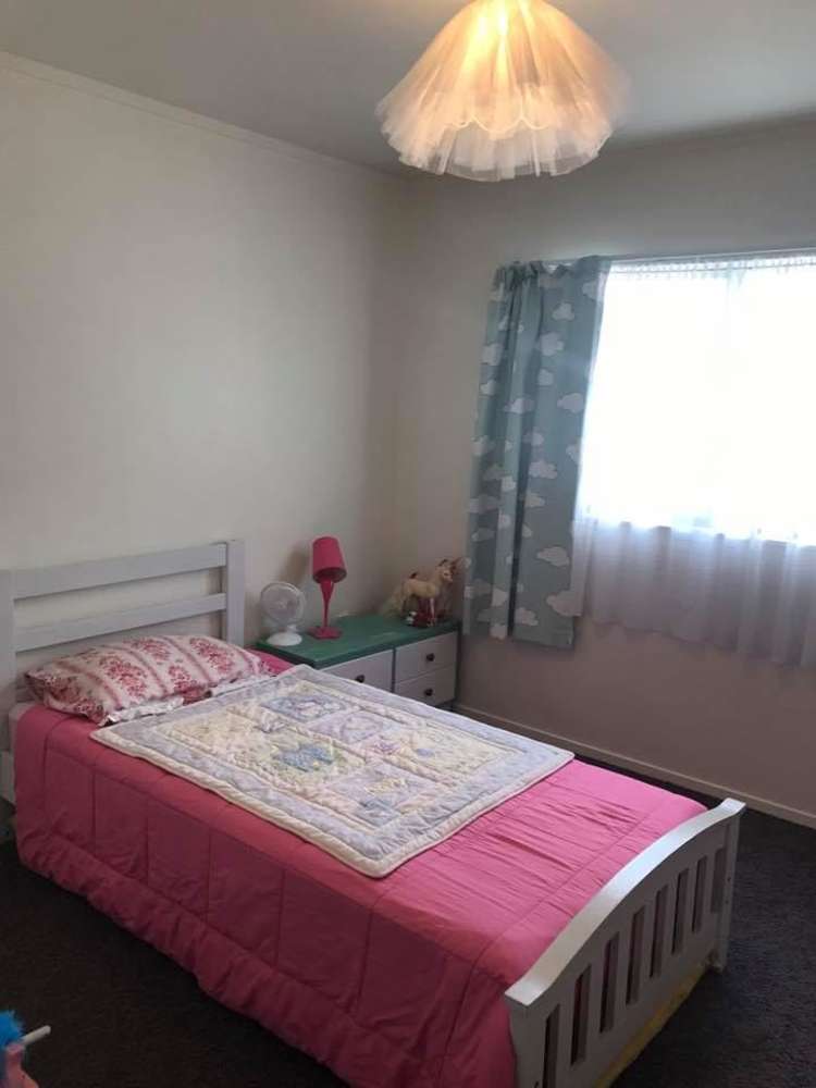 72 Samwell Drive Whitby_9