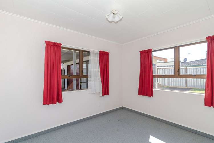 28 Perry Crescent Greenmeadows_8