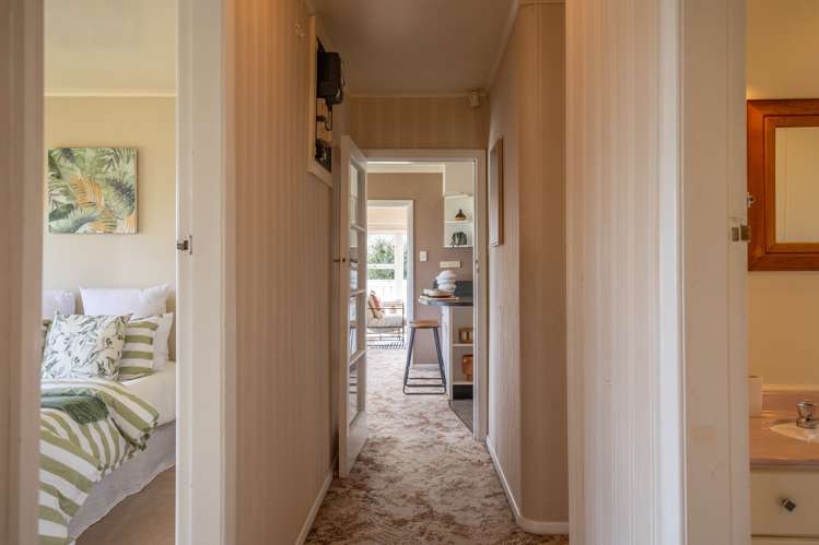 23 Neale Avenue Stoke_14