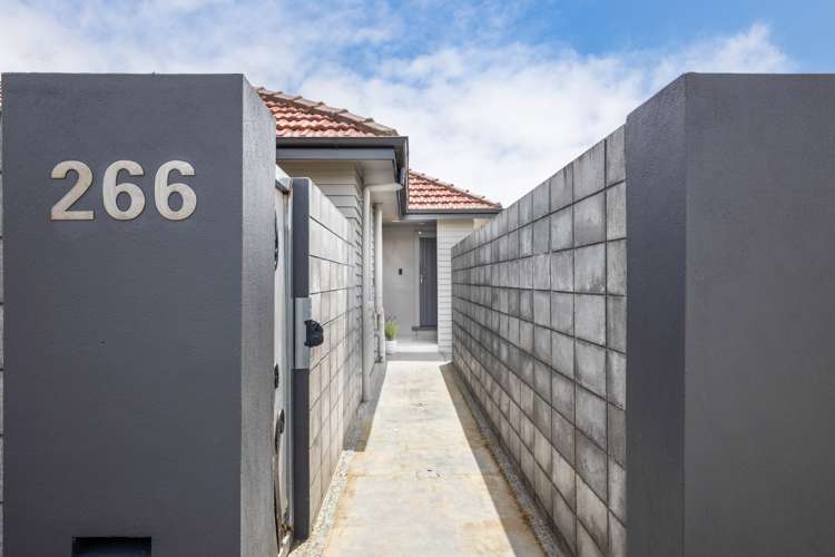 266 Coronation Avenue Welbourn_5