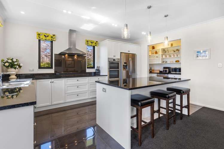 2 Leyland Crescent Swannanoa_4