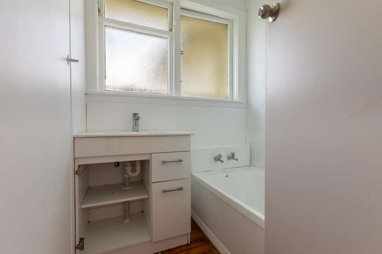 31 James Street Dannevirke_9