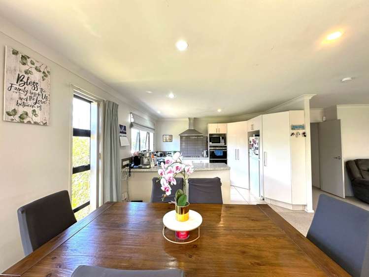 53 Sunningdale Street Wattle Downs_22