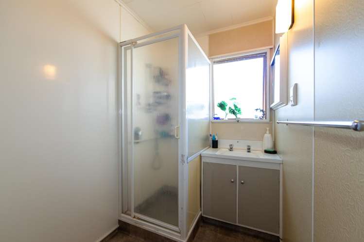 1/15 Gebbie Road Taradale_5